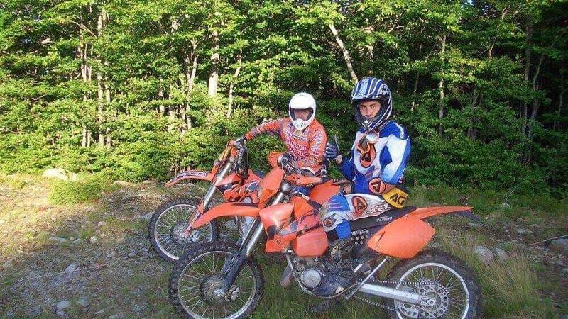 Esce per provare la moto da enduro, lo trovano morto dopo molte ore