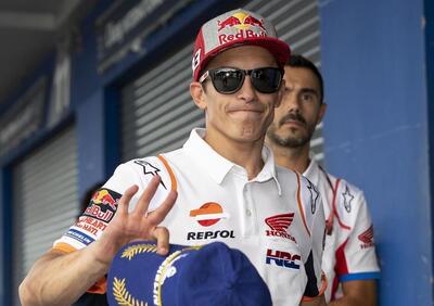 MotoGP. La preoccupante (ma attendibile?) indiscrezione su Marc Marquez: dolorose scosse alla mano, nervo radiale interessato?