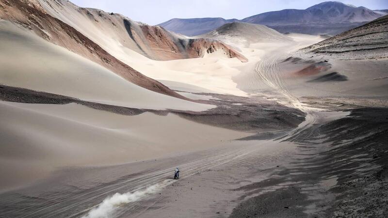 Dakar 2021. 2a Tappa. Wadi Ad-Dawasir. Al Attiyah, &ldquo;Toy&rdquo;, e Barreda, Honda