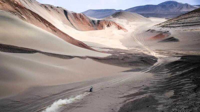 Dakar 2021. 2a Tappa. Wadi Ad-Dawasir. Al Attiyah, &ldquo;Toy&rdquo;, e Barreda, Honda