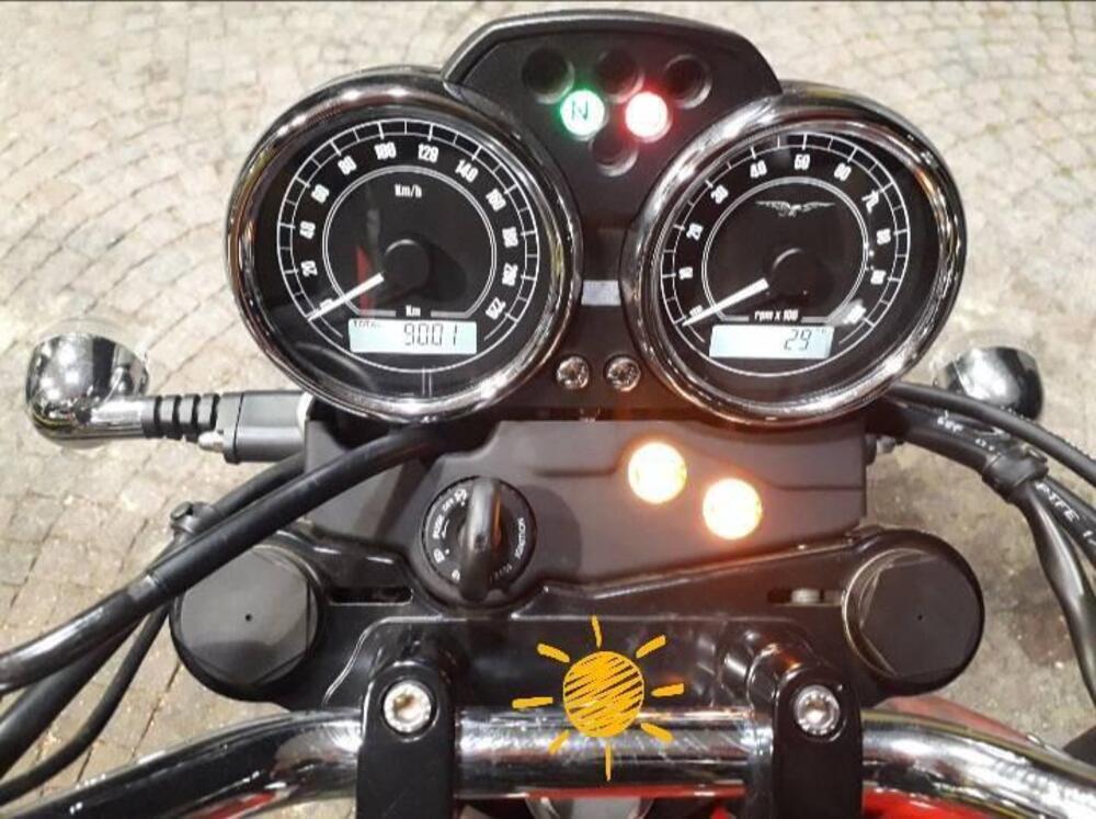 Moto Guzzi V7 II Special (2015 - 17) (4)