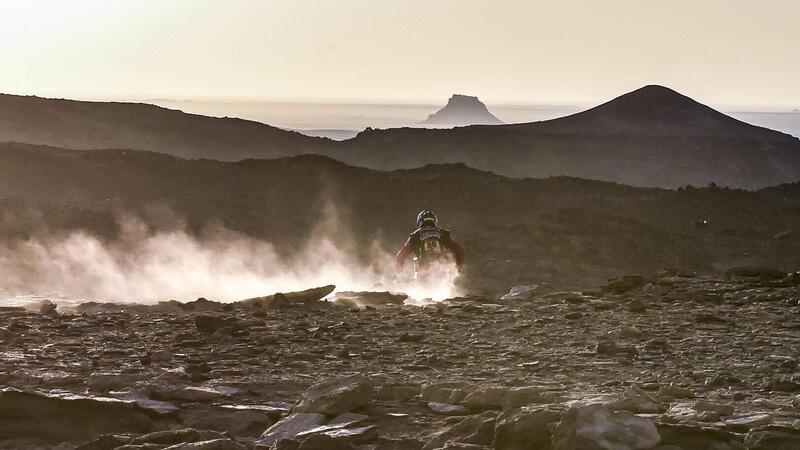 Dakar 2021. 3a Tappa. Vincono Price, KTM, e Al Attiyah, Toyota. Colpi di scena