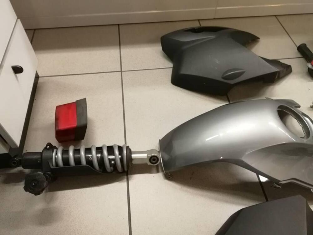 PEZZI VARI ORIGINALI BMW 1200 GS 2004/07 (6)