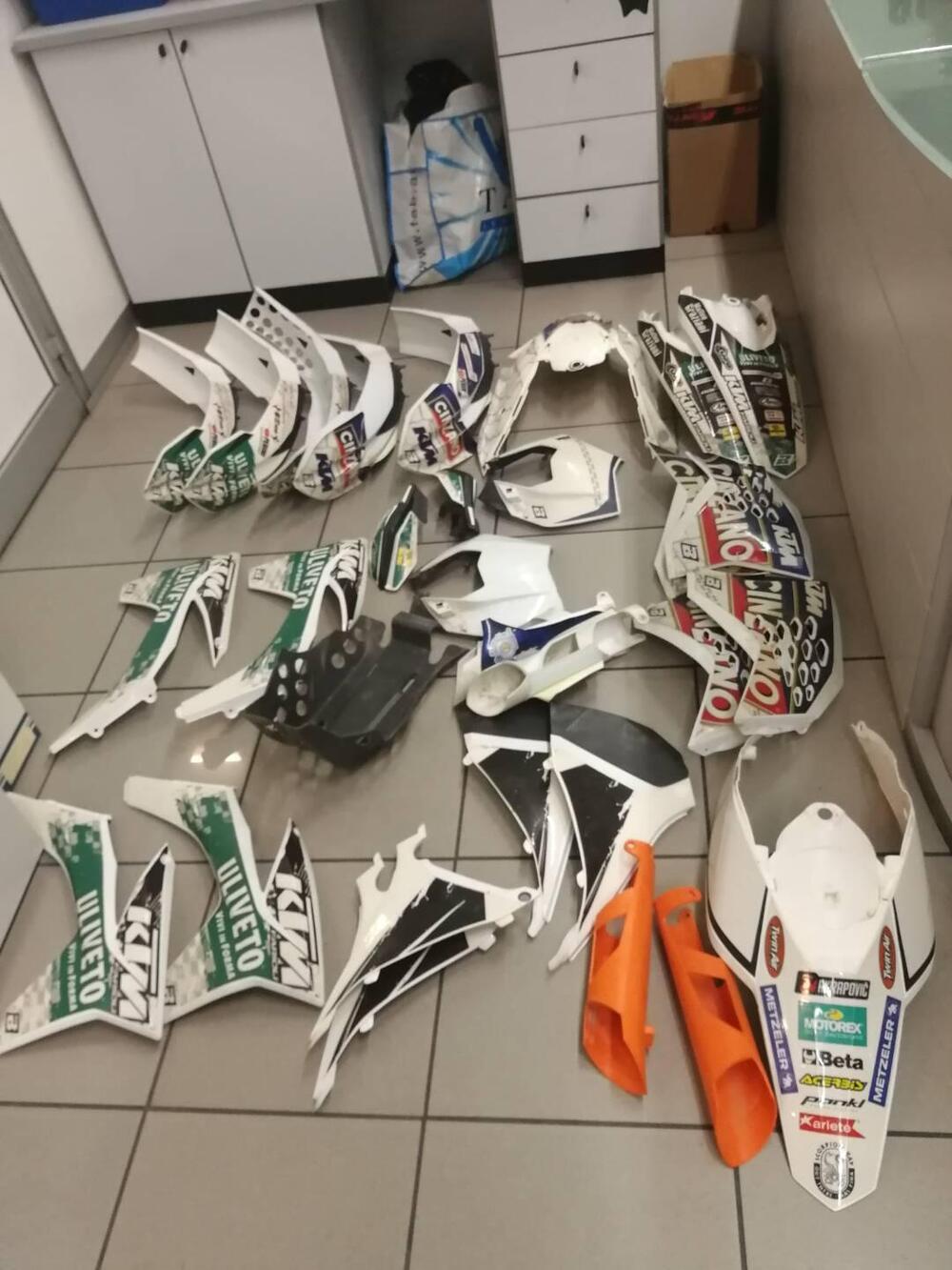 PEZZI VARI ORIGINALI KTM EXCF 250 (4)