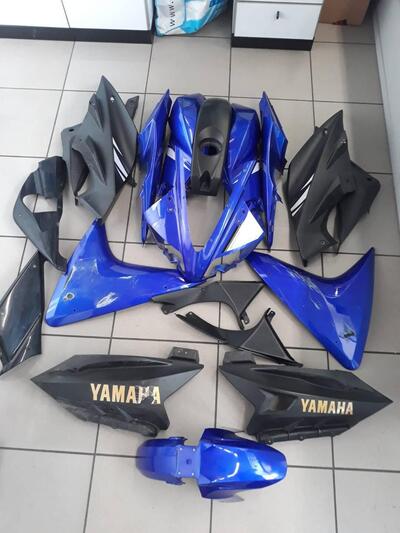 PLASTICHE ORIGINALI YAMAHA YZF 125 R