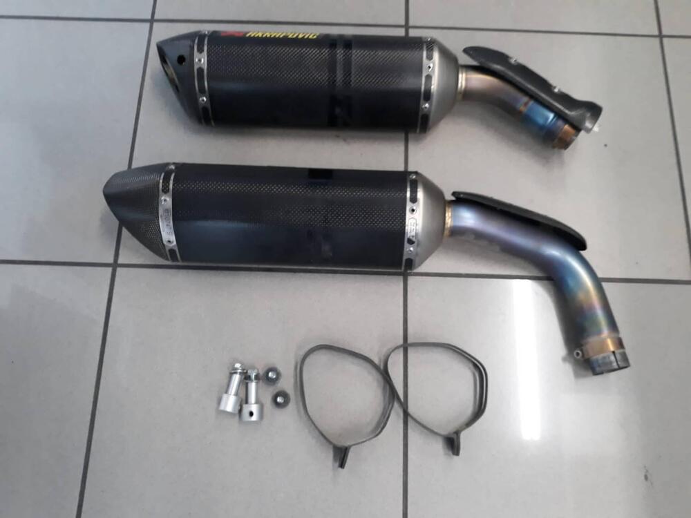 MARMITTE AKRAPOVIC YAMAHA R1 2013 (2)