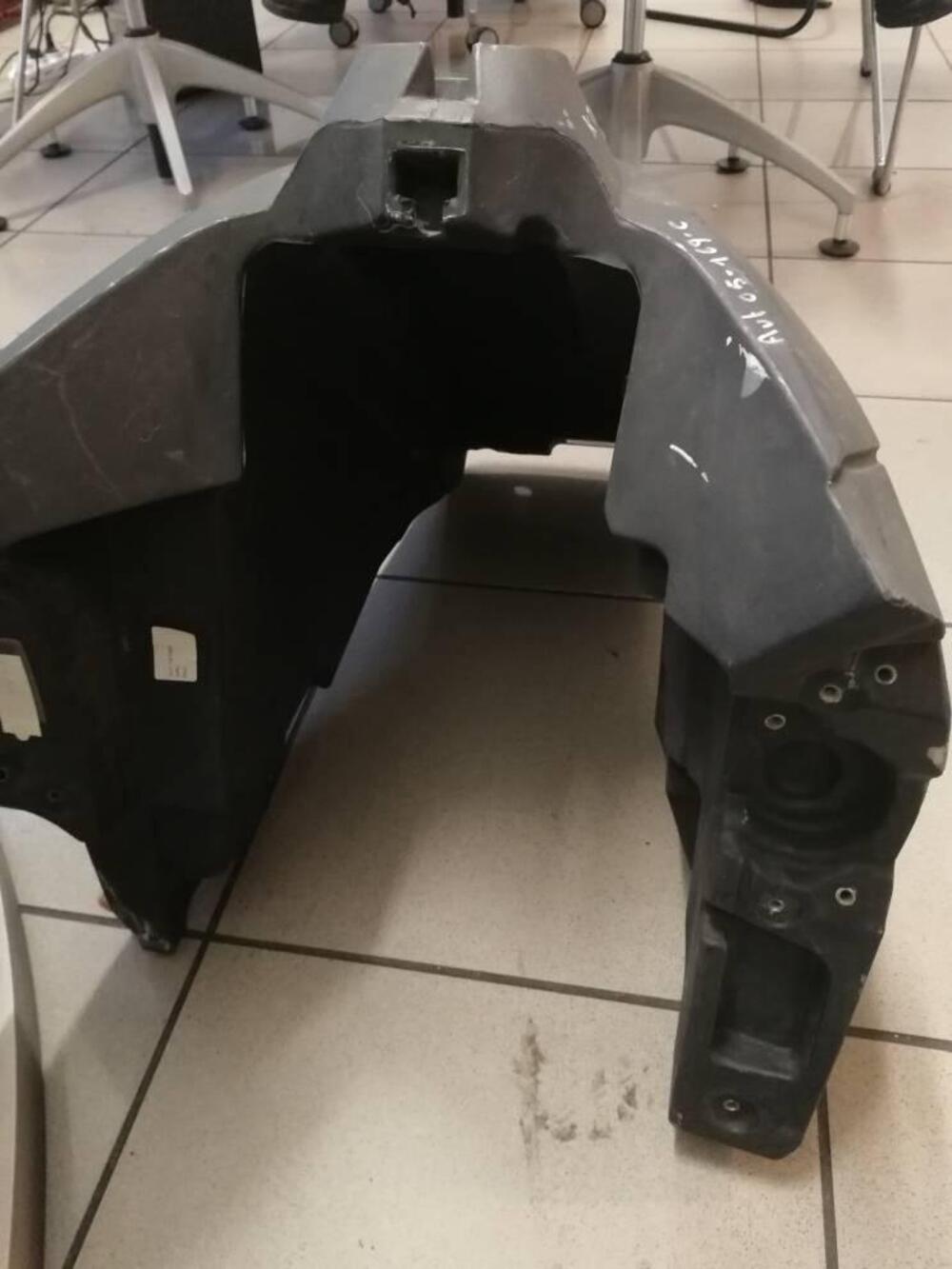 SERBATOIO ORIGINALE KTM SM950 (5)