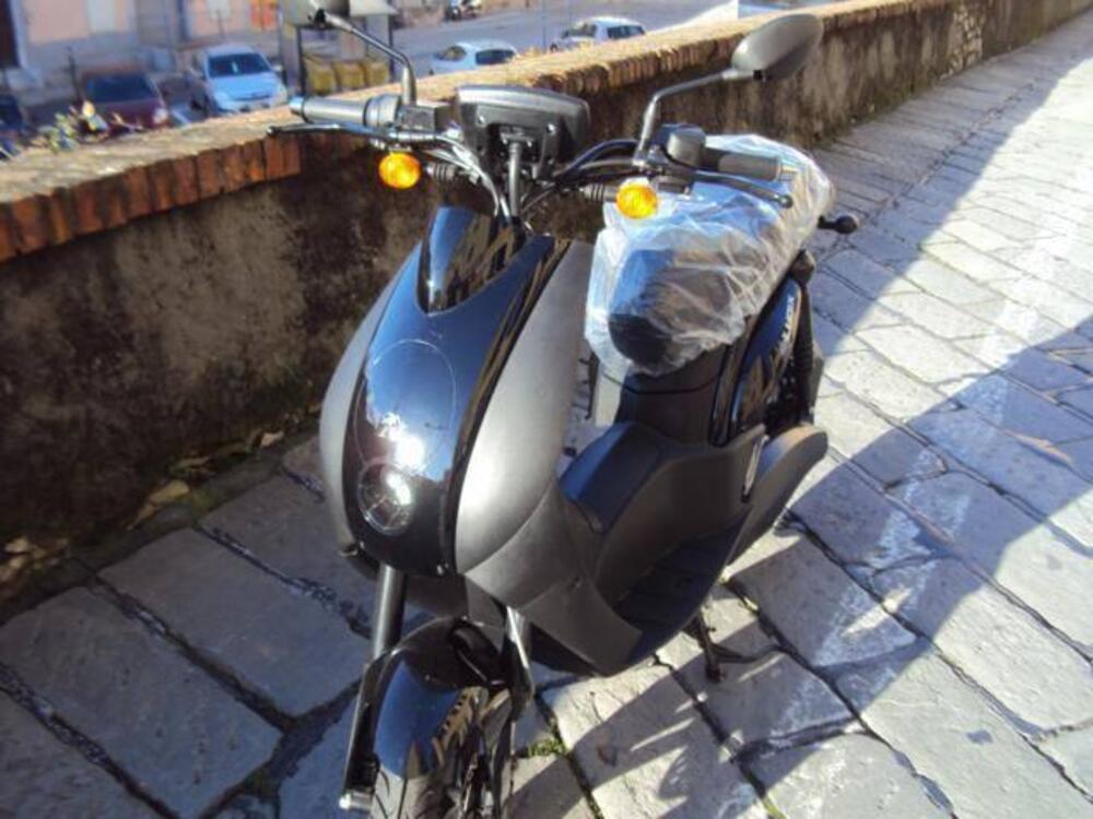 Peugeot e-Ludix Biposto E5 (2021 - 25) (2)