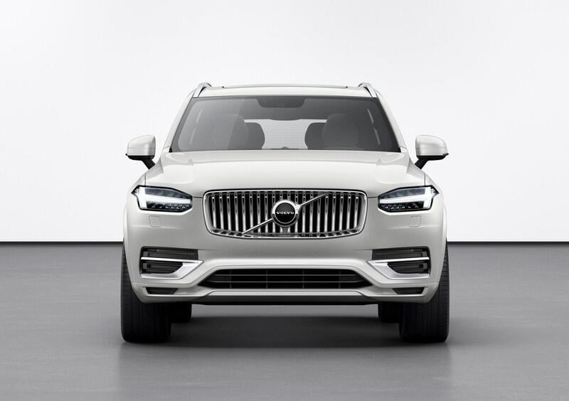 Volvo XC90 (2014-->>) (25)