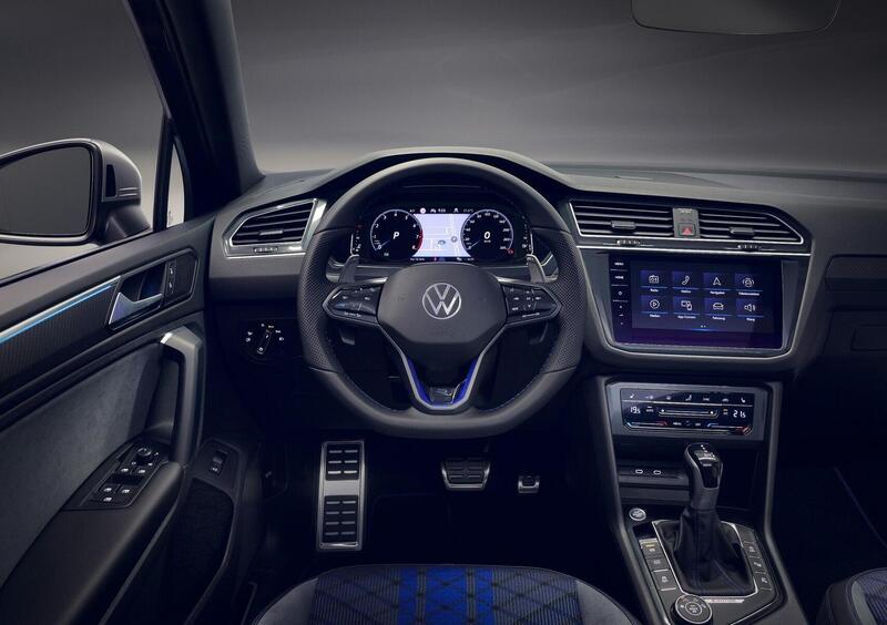 Volkswagen Tiguan (2017-23) (17)