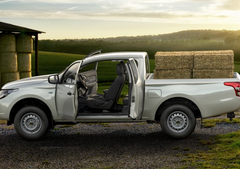 Mitsubishi L200 (2015-20) (6)