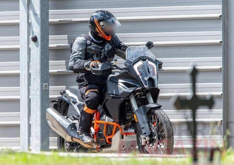 KTM 1290 Super Adventure 2021. La presentazione, e il test, a brevissimo