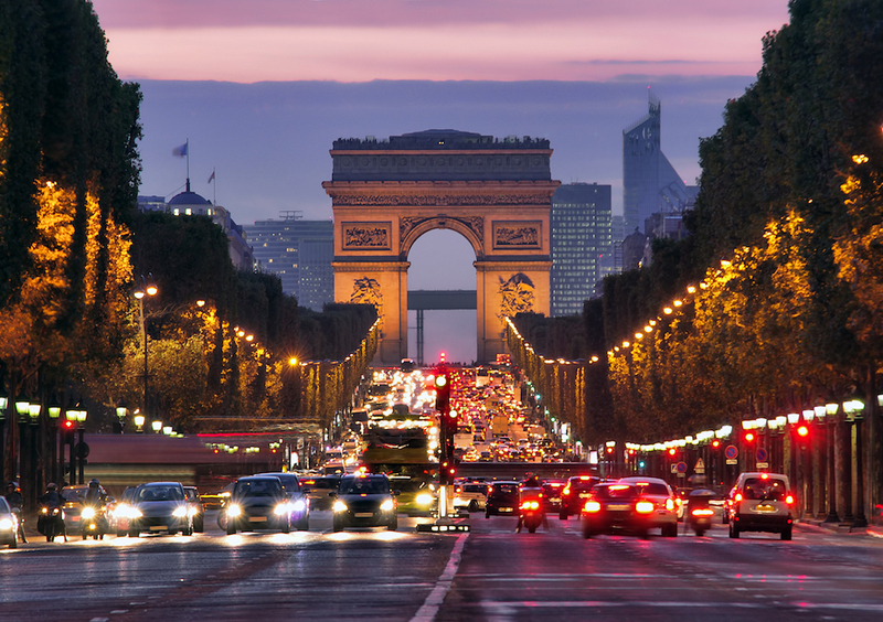 Parigi: gli Champs-&Eacute;lys&eacute;es dal 2030 car free