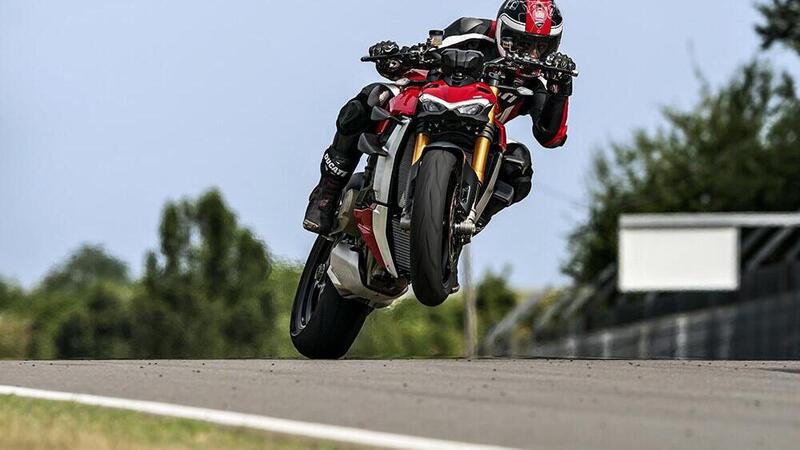 Ducati corre e riduce il gap con il 2019. La Streetfighter V4 &egrave; la pi&ugrave; venduta