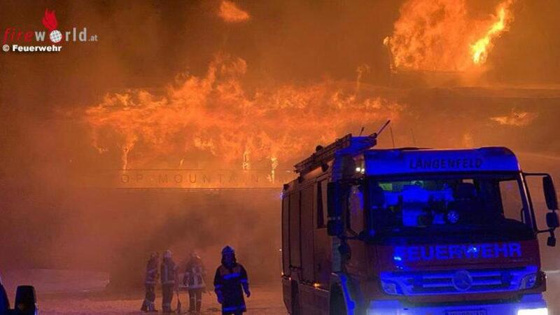 In fiamme il Top Mountain Motorcycle Museum: centinaia di moto in fumo