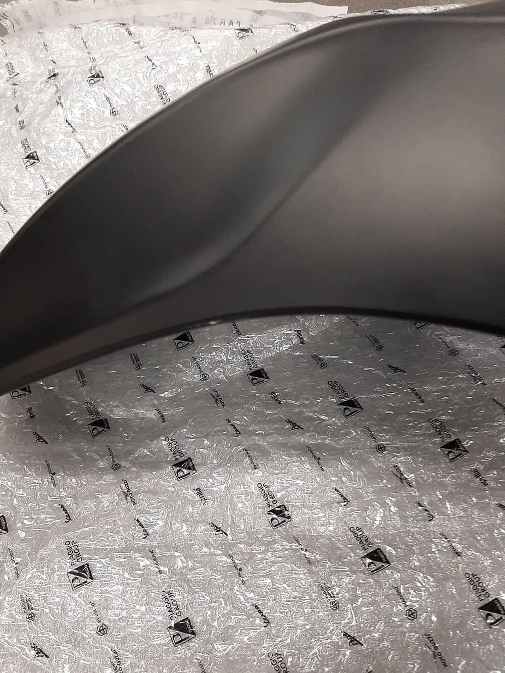 PARAFANGO ANTERIORE Piaggio Liberty i-get E4-E5 (2)