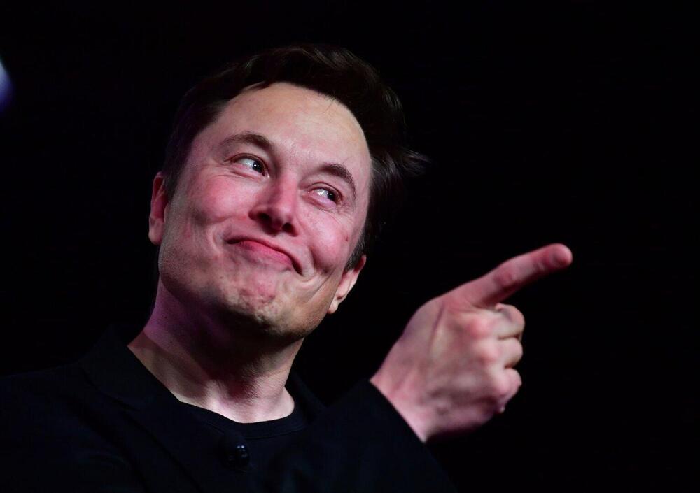 Elon Musk in un solo minuto guadagna come un italiano in 26 anni