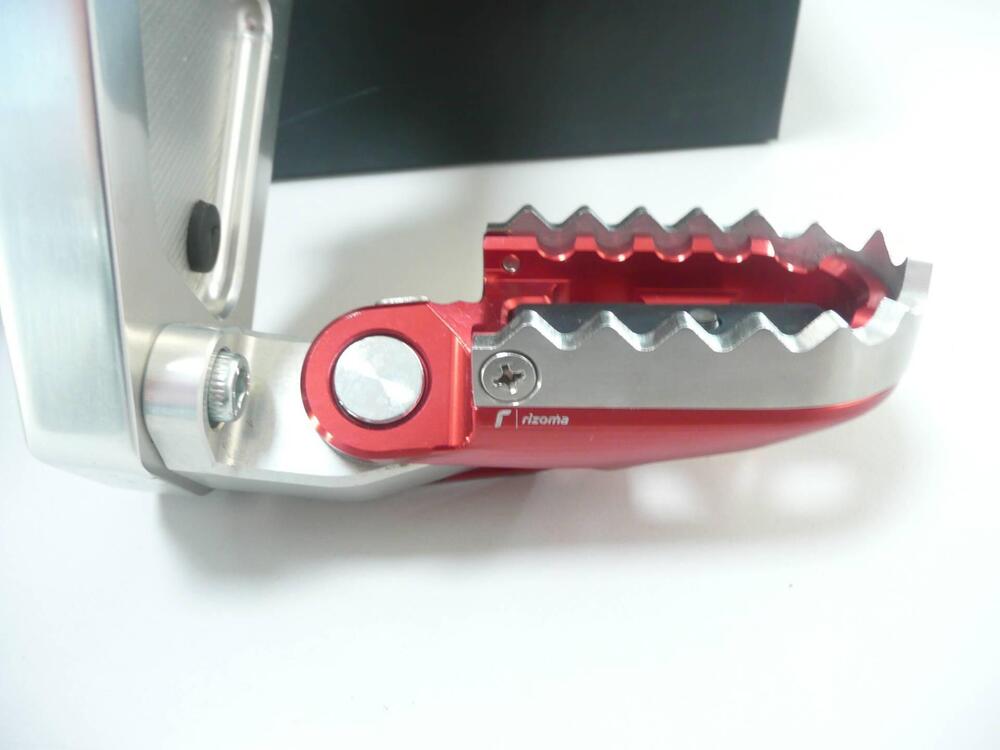 Coppia pedane off-road RIZOMA-HONDA per x-adv 750 (2)