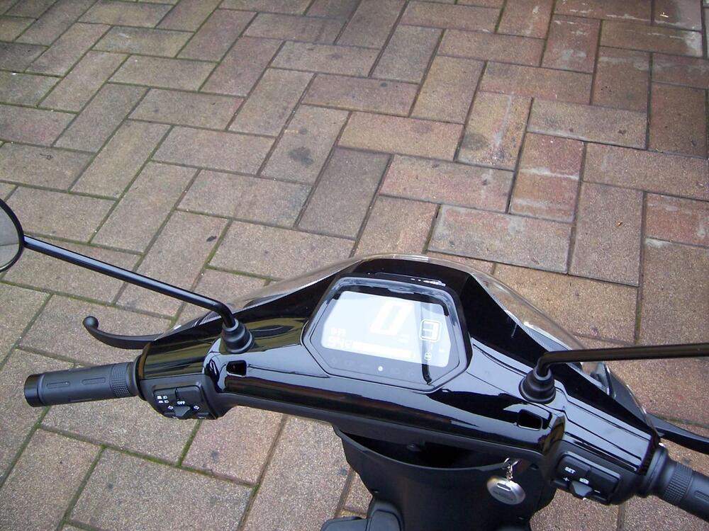 Super Soco Cux (2019 - 24) (3)