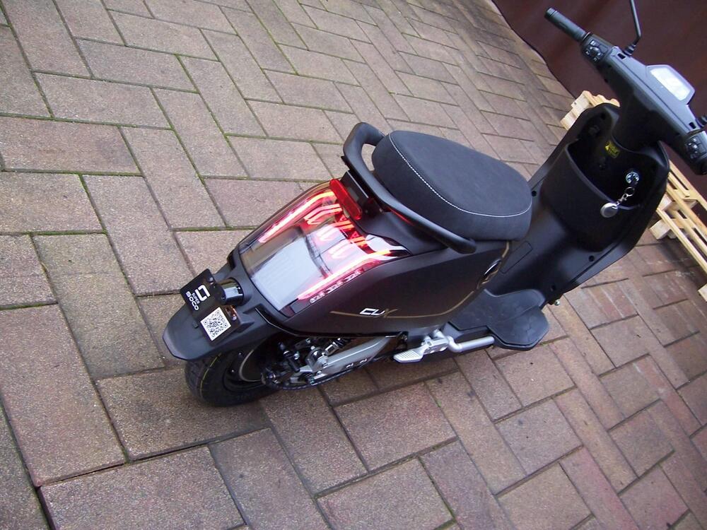 Super Soco Cux (2019 - 24) (5)