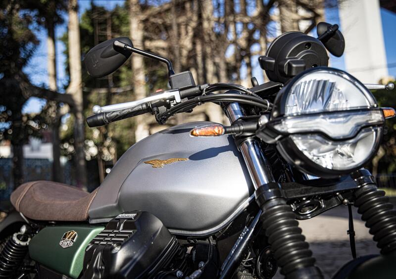 Moto Guzzi V7 V7 Stone Centenario (2021 - 22) (11)
