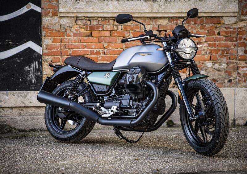 Moto Guzzi V7 V7 Stone Centenario (2021 - 22) (12)