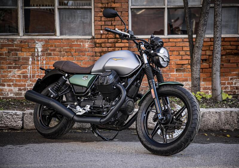 Moto Guzzi V7 V7 Stone Centenario (2021 - 22) (18)