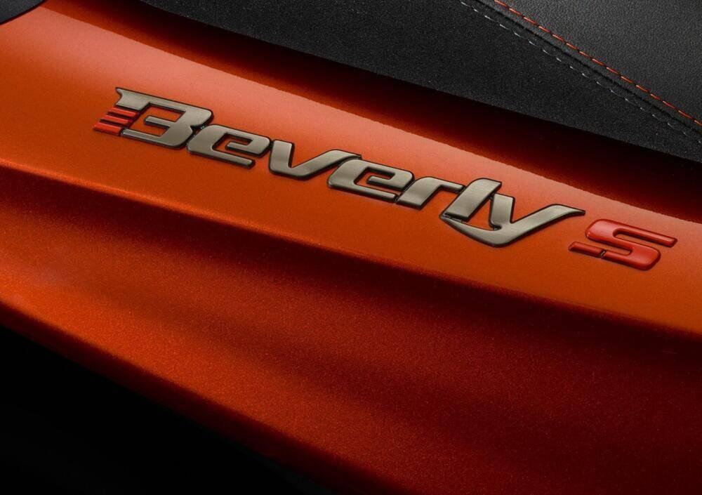 Piaggio Beverly 400 (2025) (2)