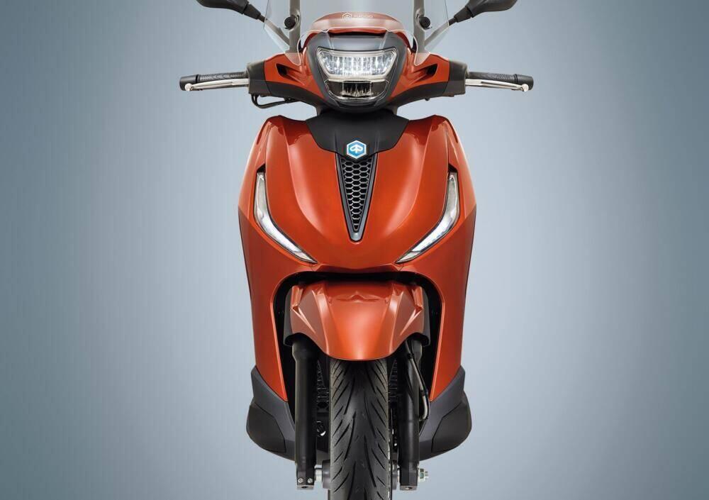 Piaggio Beverly 400 (2025) (3)