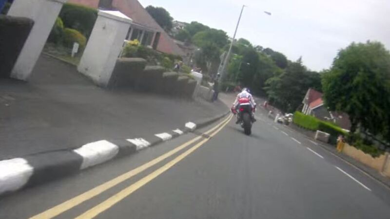 Il giro record di Michael Dunlop al TT 2016