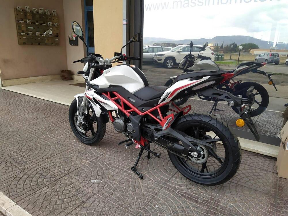 Benelli BN 125 (2021 - 25) (7)