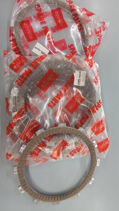 Dischi frizione Aprilia RSV 1000 (AP8106634)