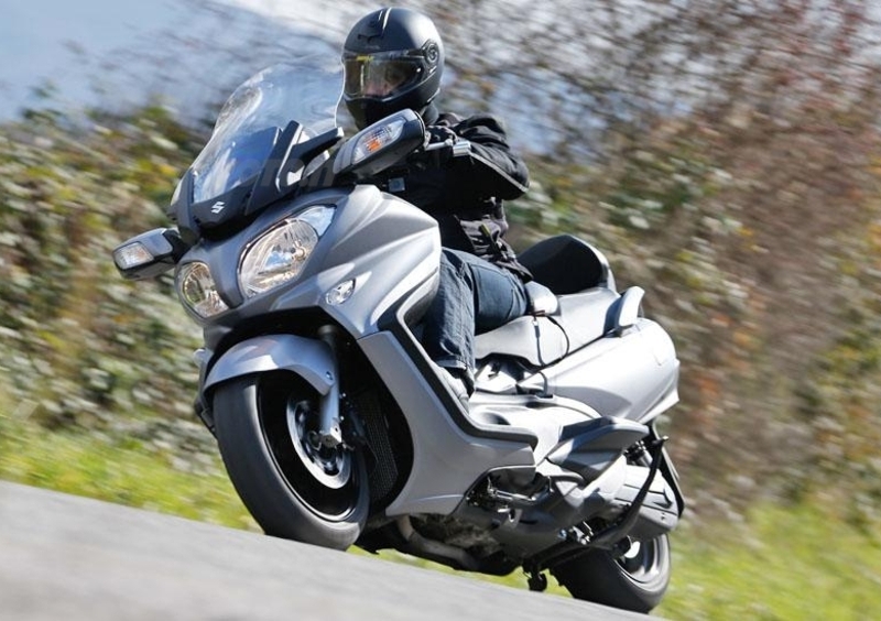 Suzuki Burgman 650 Executive 