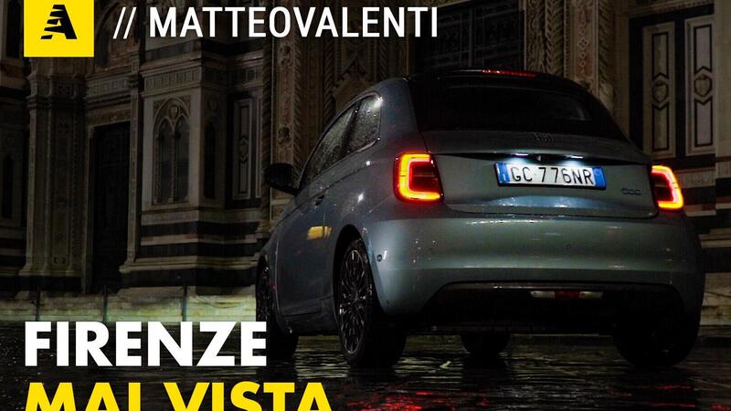 Nuova Fiat 500 elettrica: visita guidata a Firenze (in punta di piedi) [Video]