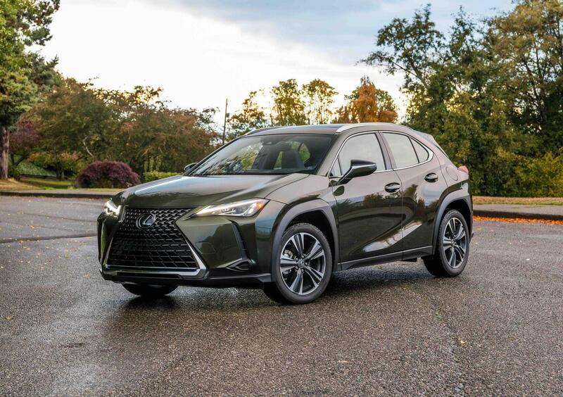 Lexus UX (2021-->>) (9)