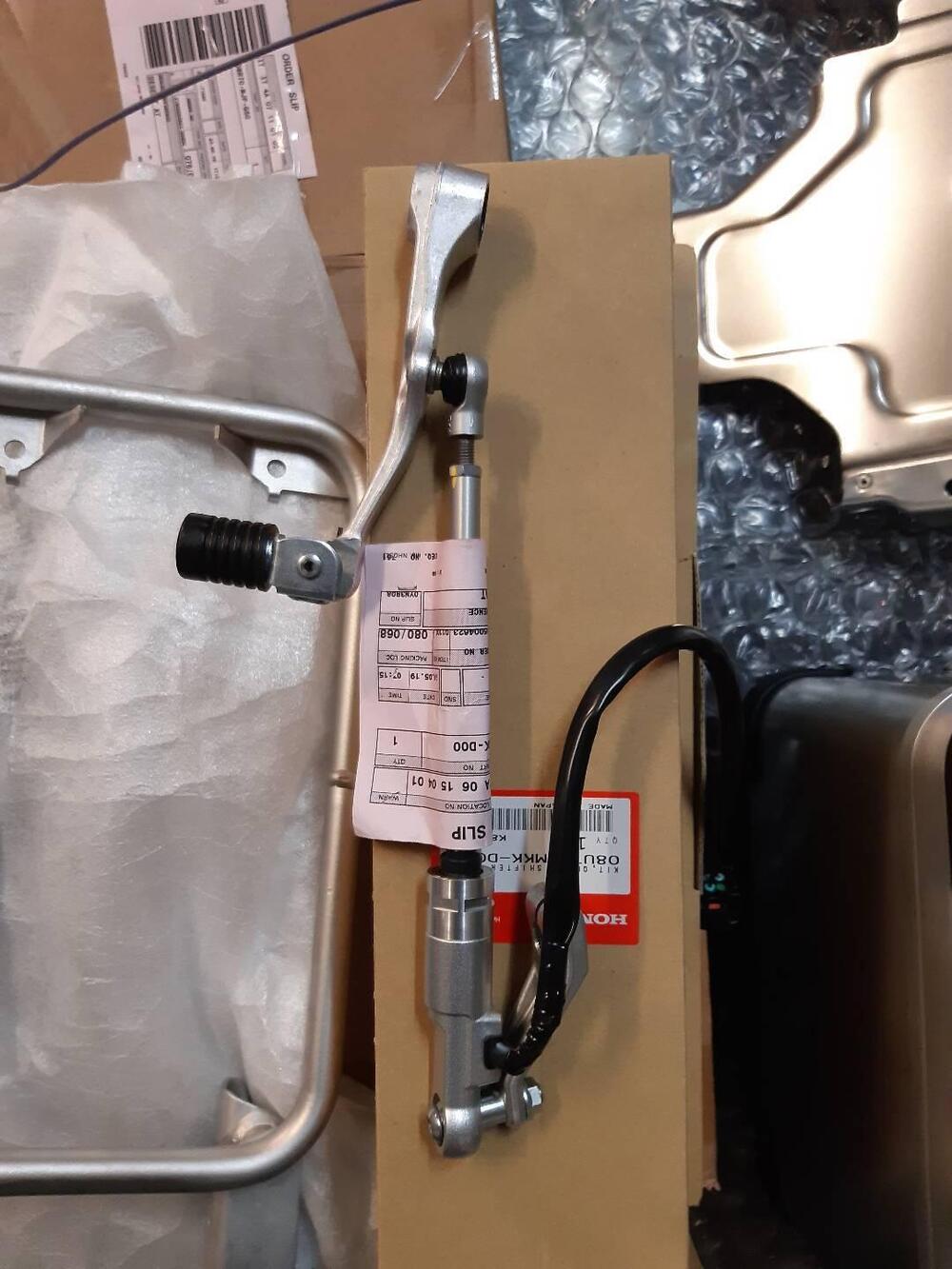 PACK AFRICA TWIN DESERT TRACK DCT Honda (2)