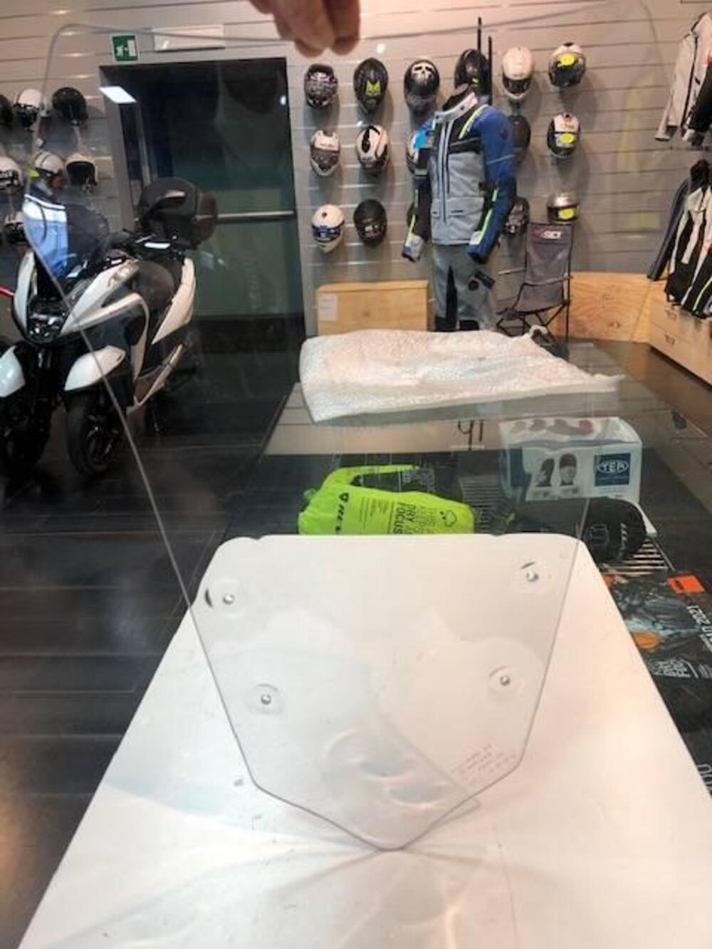 Parabrezza originale Yamaha Tracer 900