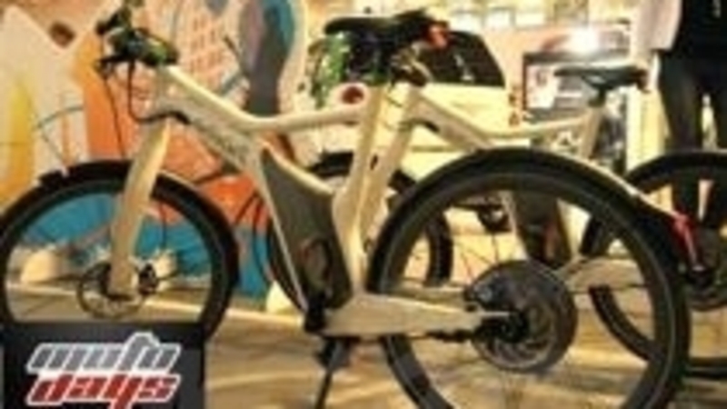 Motodays 2013: smart presenta la e-bike