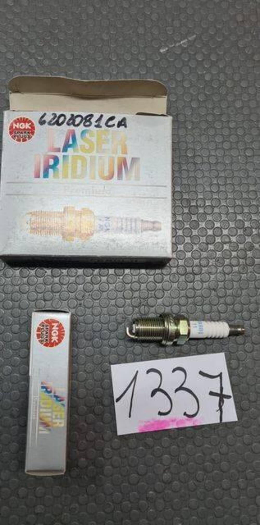 CANDELA LASER IRIDIUM FR8BI-11 HONDA VTR SP1 1000 NGK