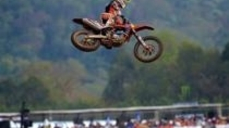 Cairoli e Herlings nelle qualifiche della Thailandia