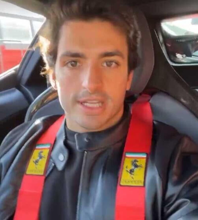 F1, Ferrari: Leclerc e Sainz in pista a Imola con la SF90 Stradale [Video]