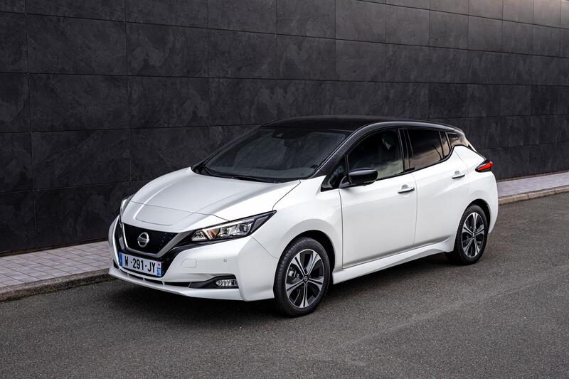 Nissan Leaf10, la serie speciale per il decimo anniversario 