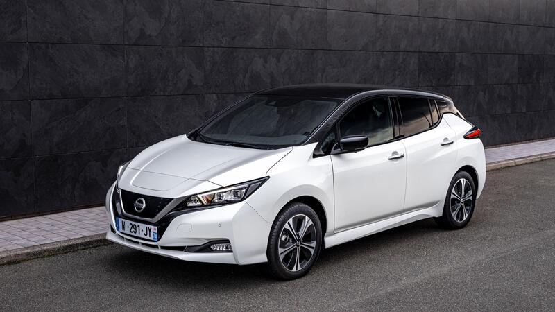 Nissan Leaf10, la serie speciale per il decimo anniversario 