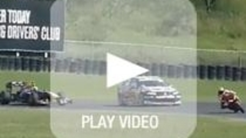 Stoner vs Webber vs Whincup: australiani a confronto su 2 e 4 ruote