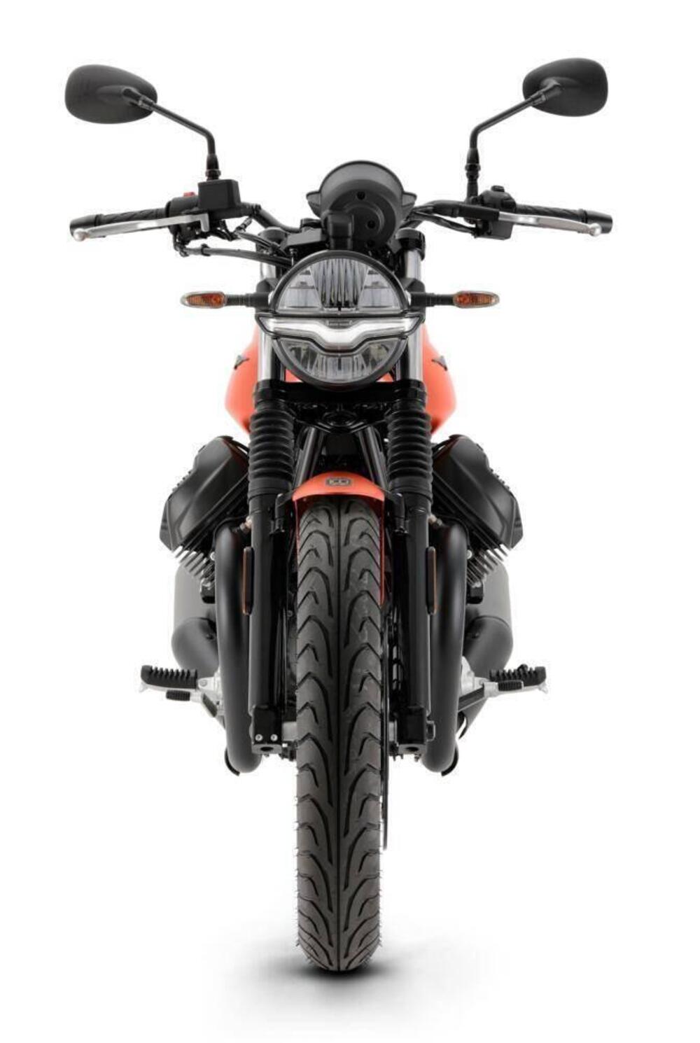 Moto Guzzi V7 Stone (2025) (6)