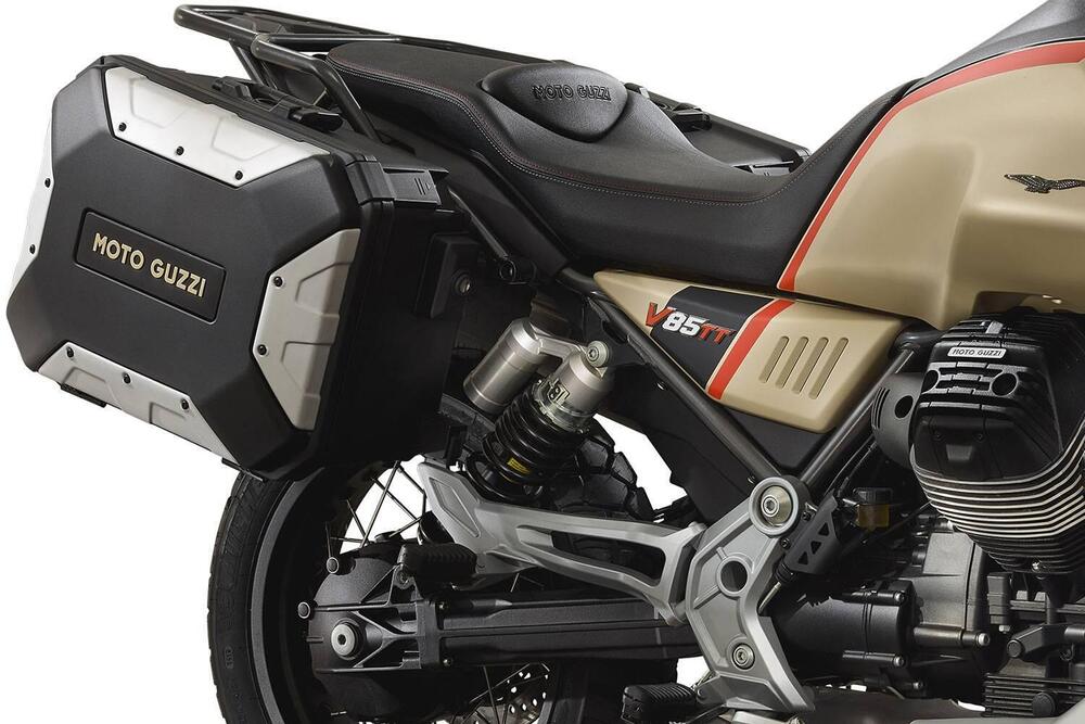 Moto Guzzi V85 TT Travel (2024 - 25) (2)