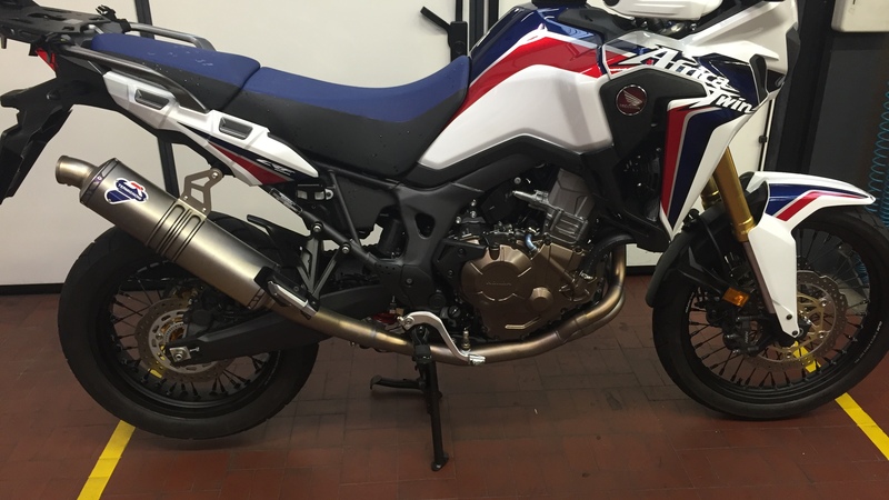 Alpina: ruote a raggi tubeless per Honda Africa Twin