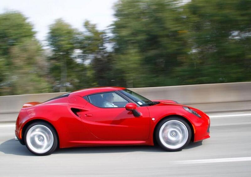 Alfa Romeo 4C Coupé (2013-19) (4)