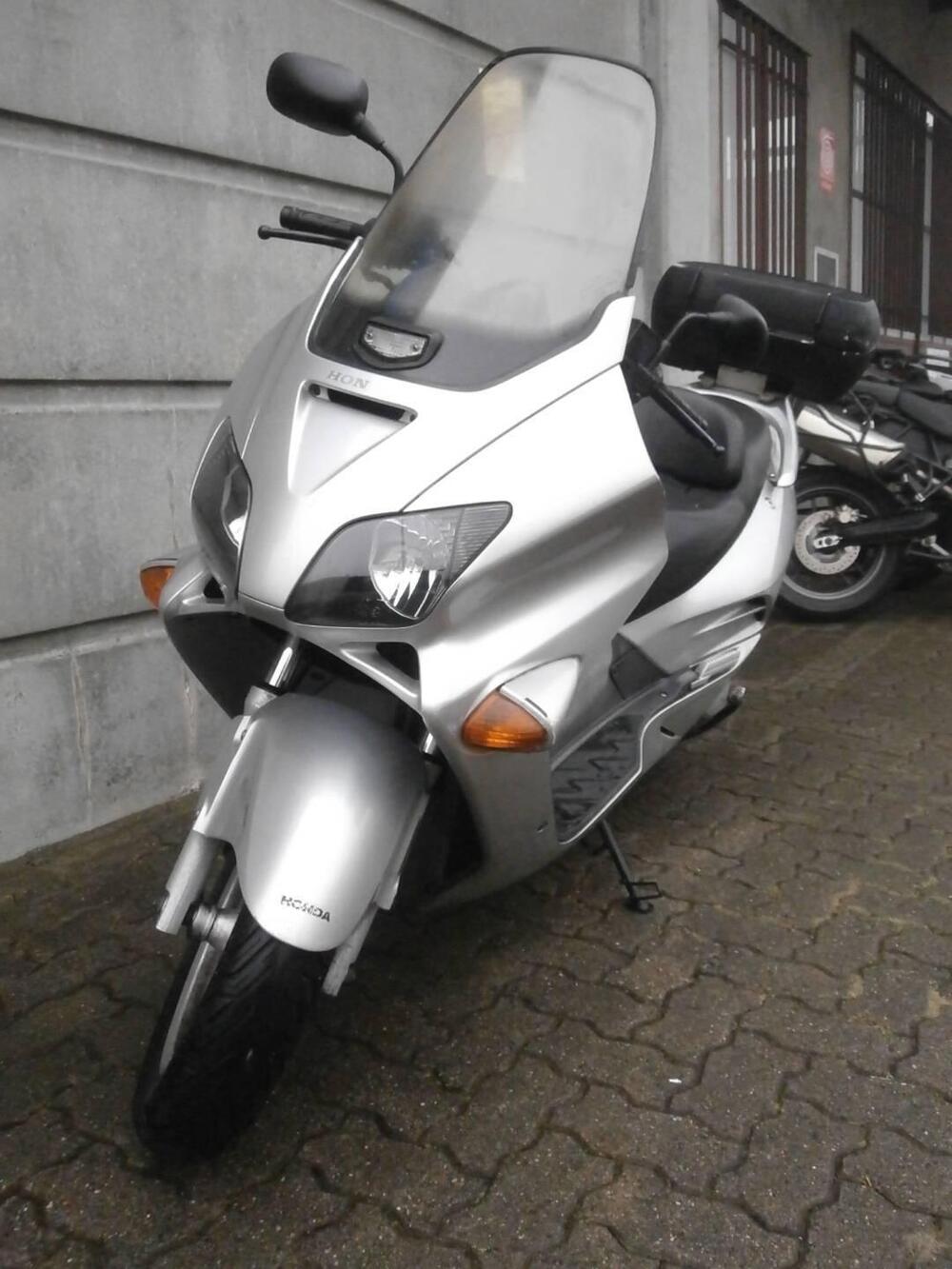 Honda Jazz 250 (2001 - 06) (3)