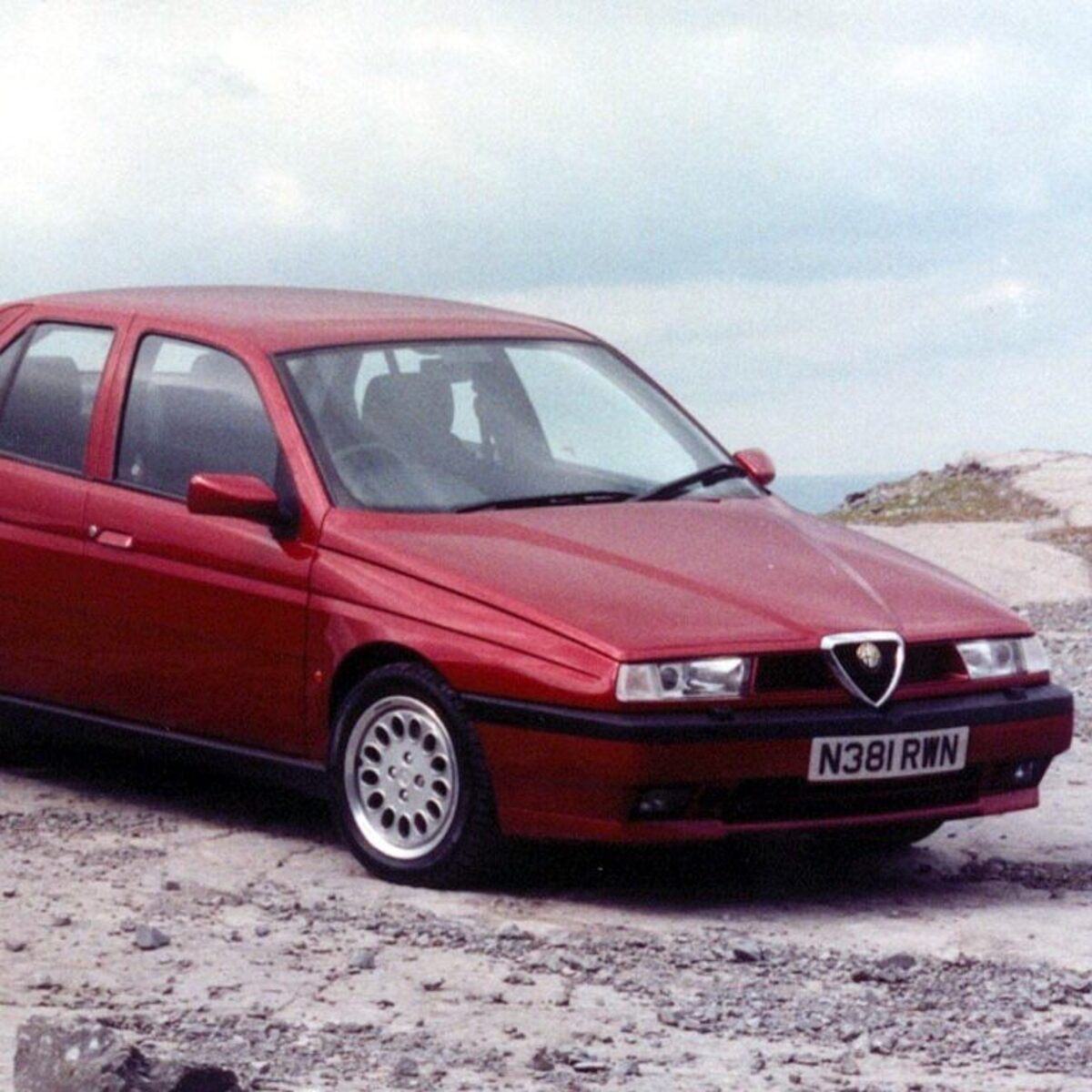 Alfa Romeo 155 (1992-98)